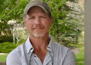 ͬ��������������ɱ ��ͽ��ȫ�����鱻ײ��