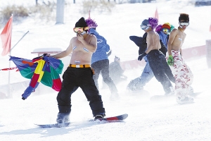 ��������ɽ��ѩ���껪 �����ಲ����(ͼ)