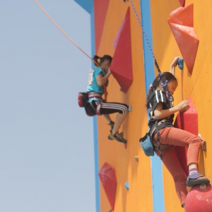 �й����Ҿ��ֲ�������վʢ����